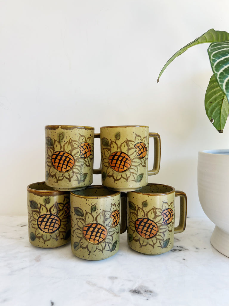 Sunflower Stoneware Mug Set