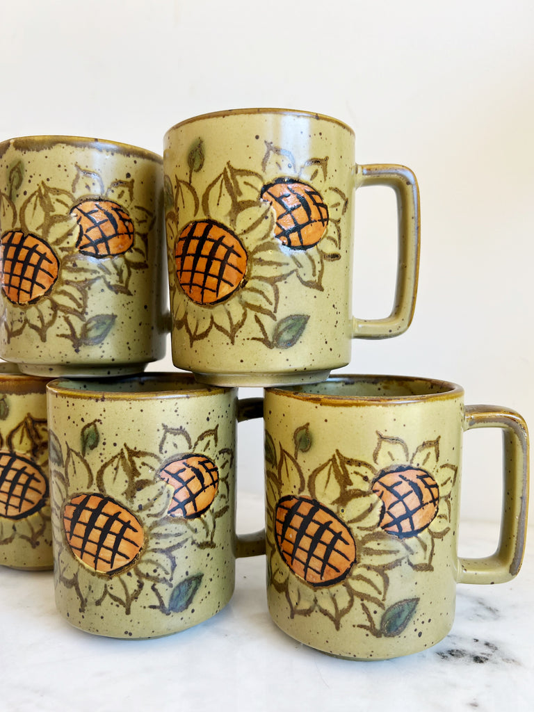Sunflower Stoneware Mug Set