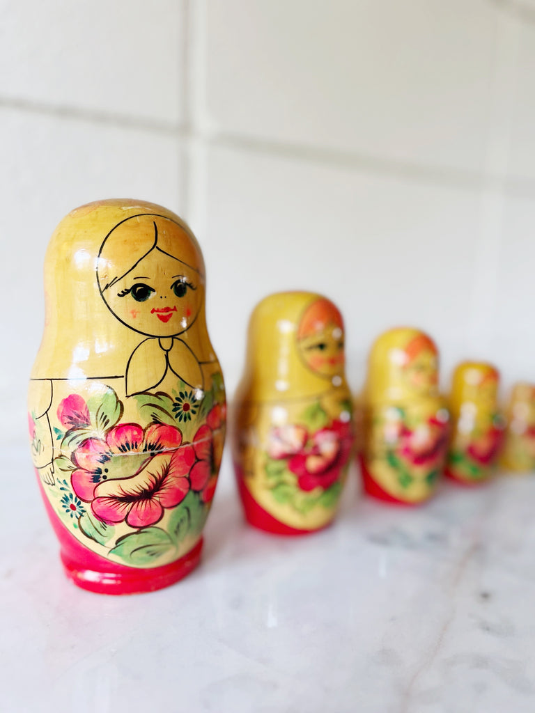 Russian Nesting Dolls 5-piece Set