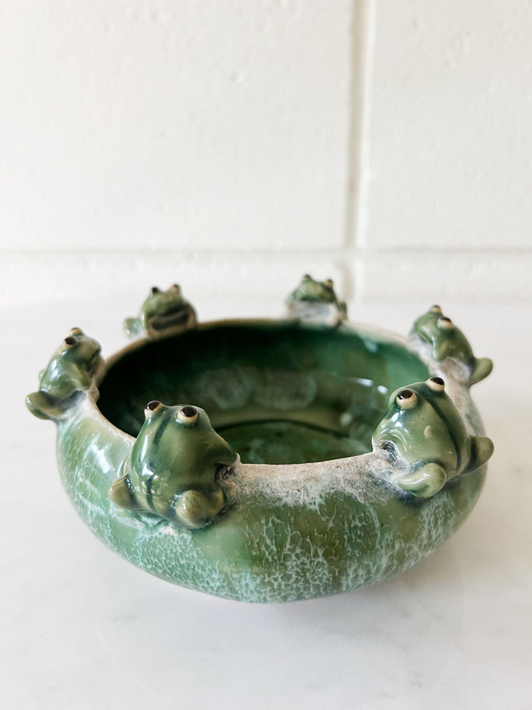 Fisherman's Fortune Ceramic Frog Bowl