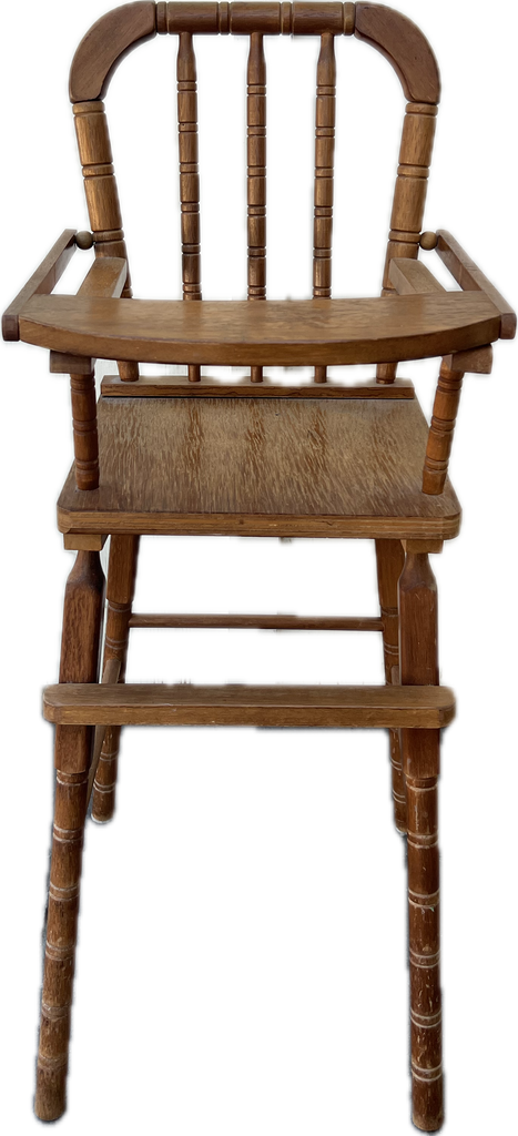 Vintage Baby Doll Spindle Highchair