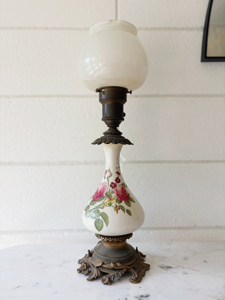 ‘Gone with the Wind’ Porcelain Hurricane Lamp