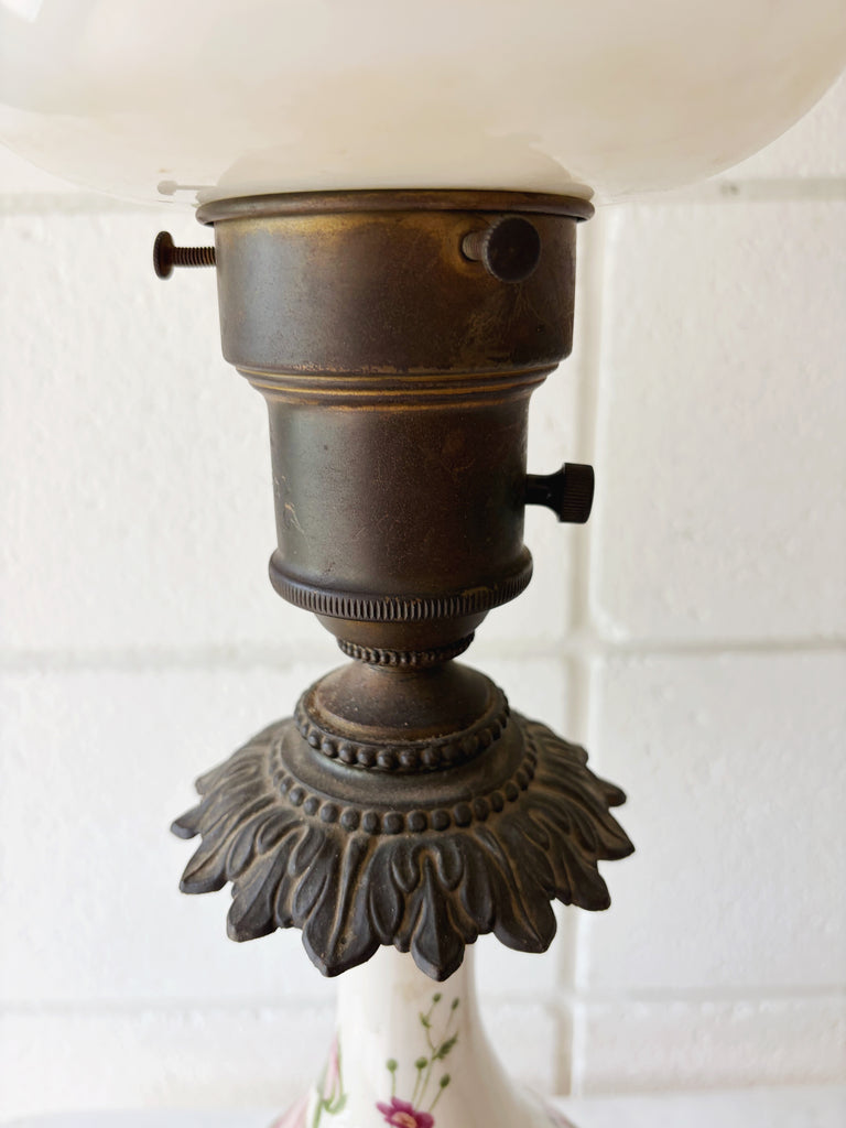 ‘Gone with the Wind’ Porcelain Hurricane Lamp