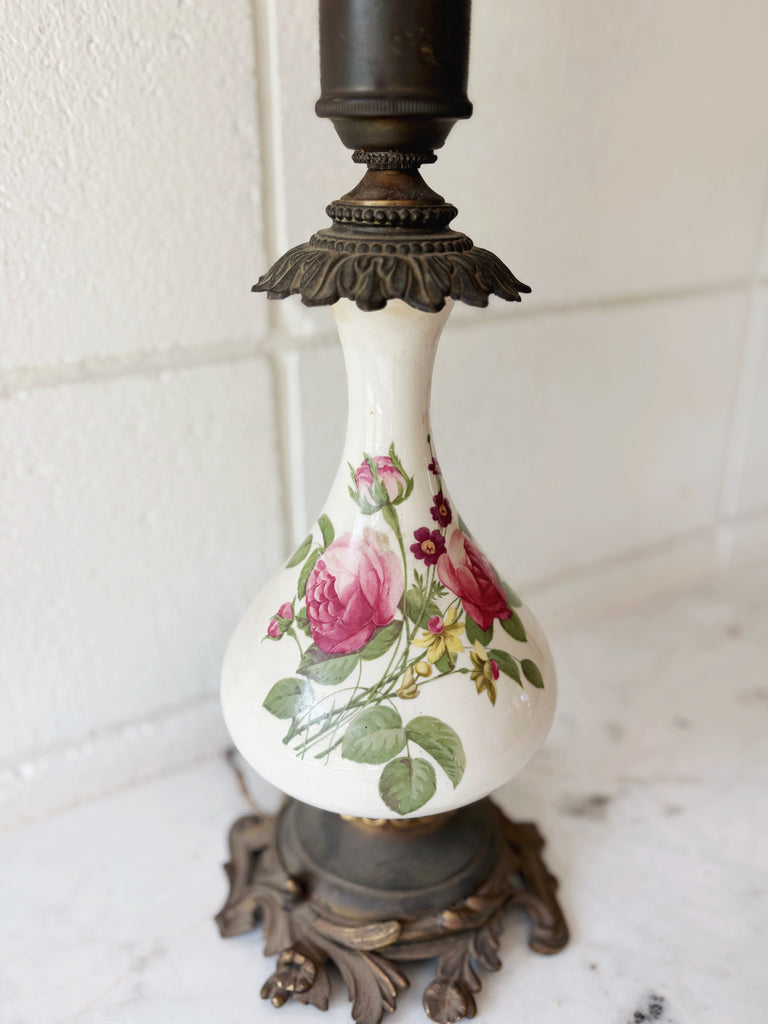 ‘Gone with the Wind’ Porcelain Hurricane Lamp