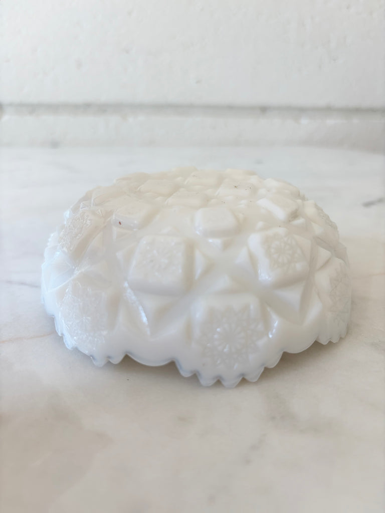 Vintage White Milk Glass Westmoreland Old Quilt Pattern Dish