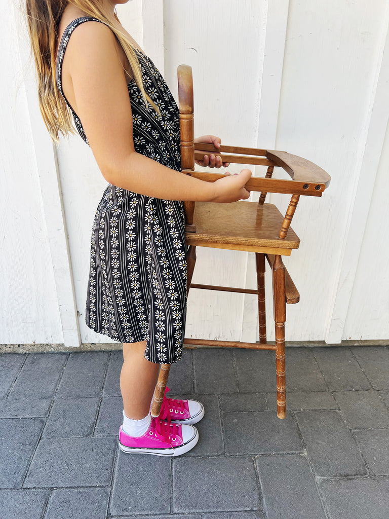 Vintage Baby Doll Spindle Highchair
