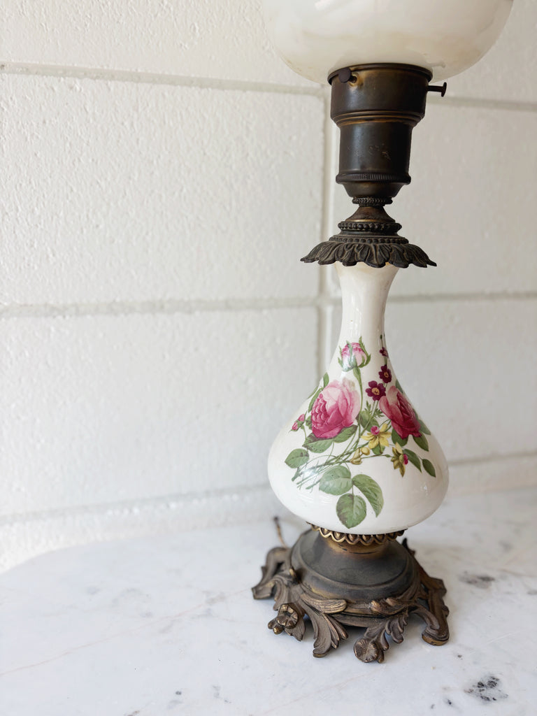 ‘Gone with the Wind’ Porcelain Hurricane Lamp