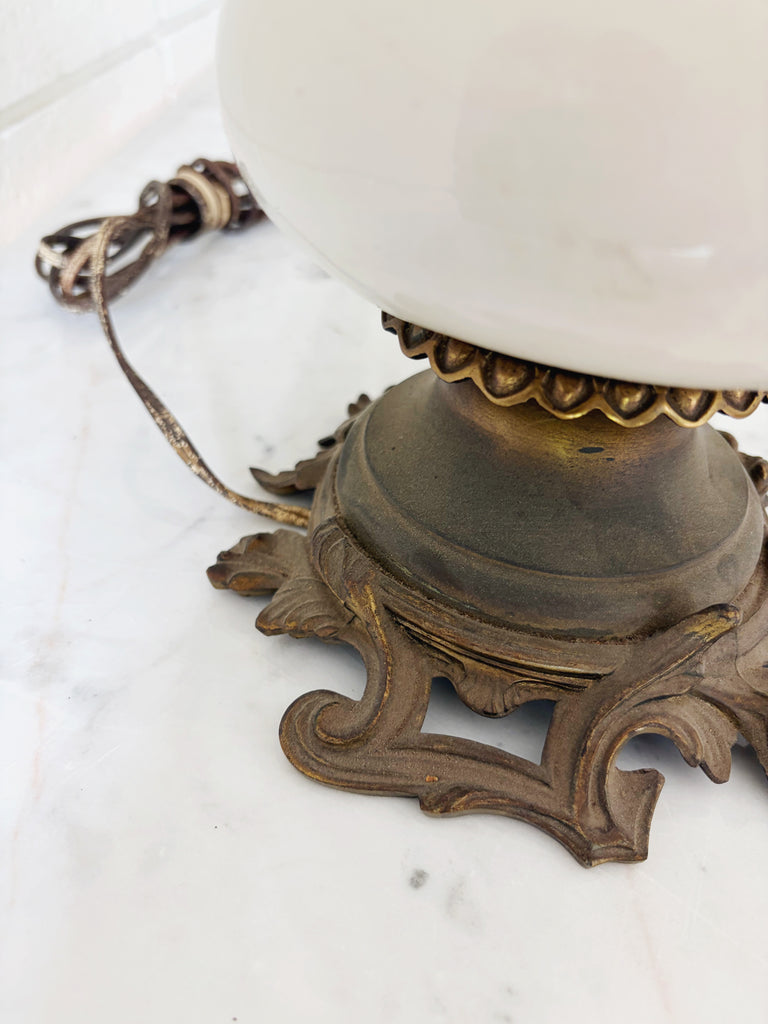 ‘Gone with the Wind’ Porcelain Hurricane Lamp