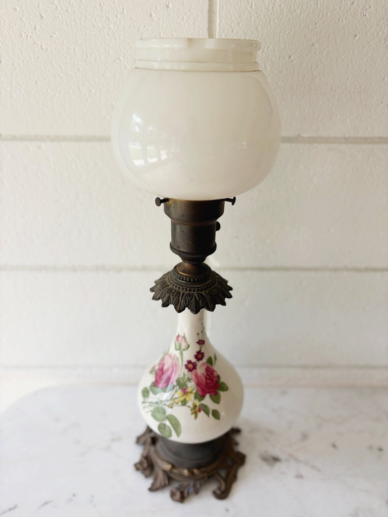 ‘Gone with the Wind’ Porcelain Hurricane Lamp